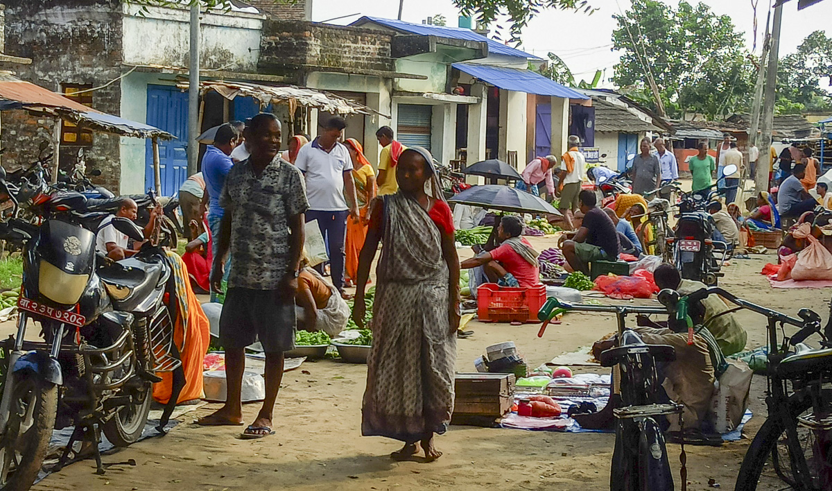 देहातबाट हराउँदै हटिया