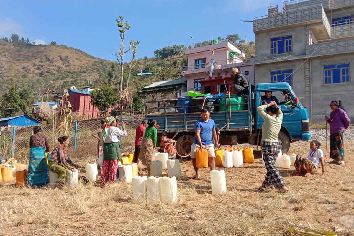 बाढीले खानेपानी आयोजनामा क्षति गर्दा काकाकुल बनेका गाउँ