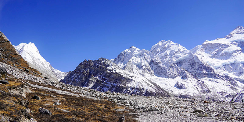Debris-flow-from-Kanchenjunga-Base-Camp-1746606687.jpg